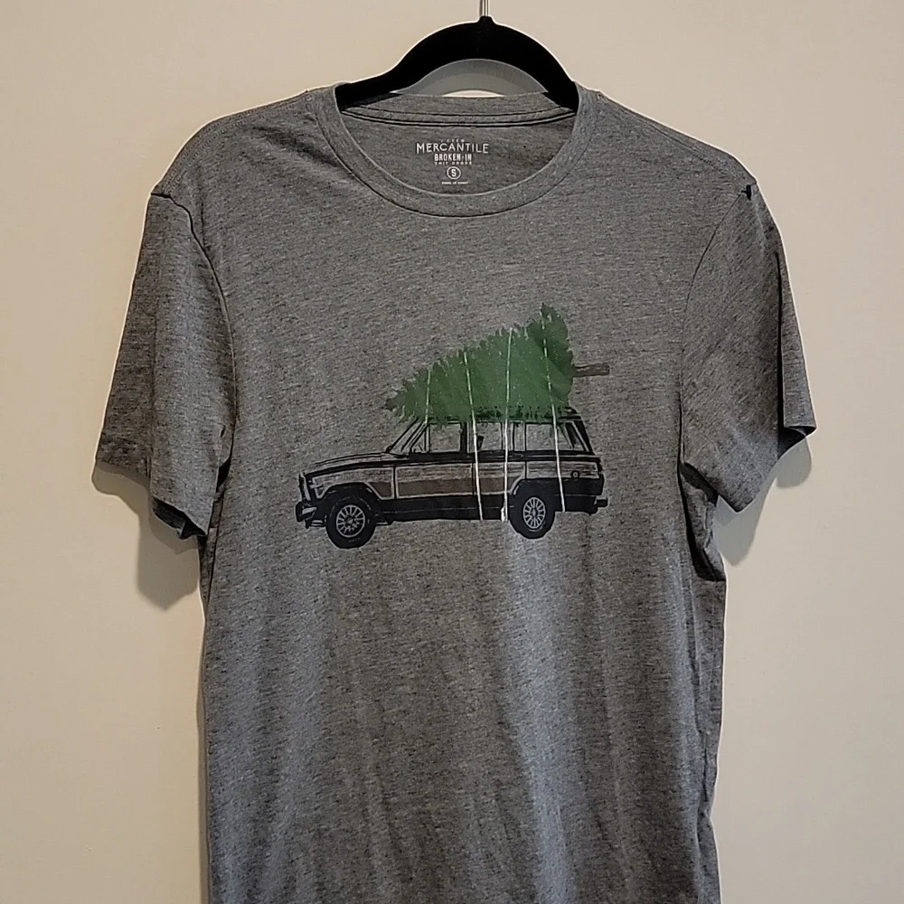 J crew mercantile size small xmas truck xmas tree shirt t shirt